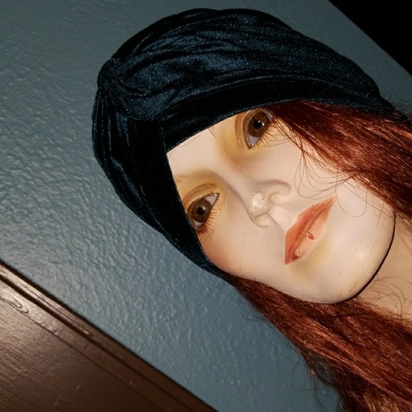 3FOR$18 Velour Turban - Picture 4 of 4